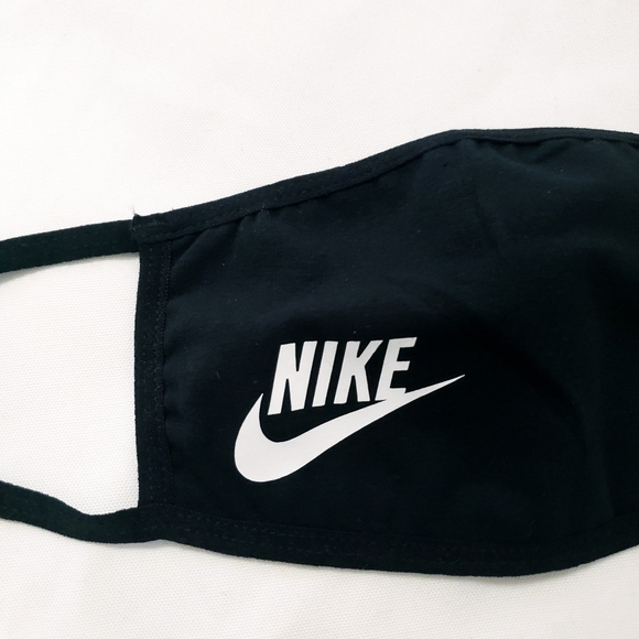 Nike Facemask - Picture 1 of 6